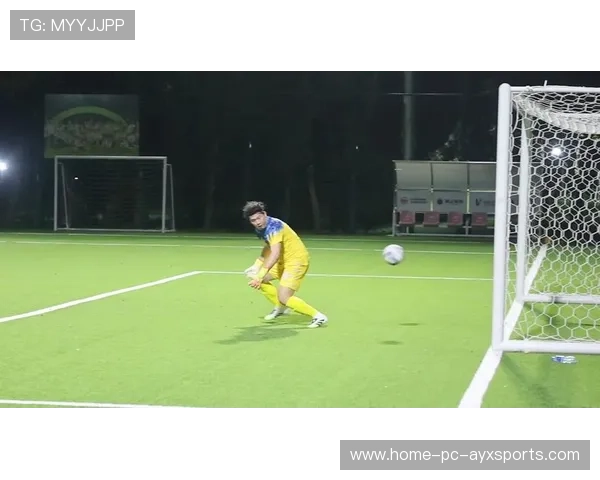 多特雷纳斜线传球助攻锋线顺势破门，完美演绎足球场上的精彩瞬间