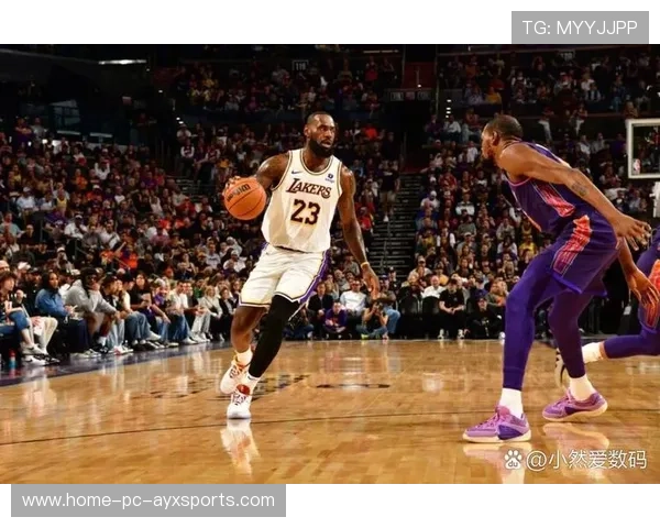 詹姆斯强突打成2+0，湖人继续施压
