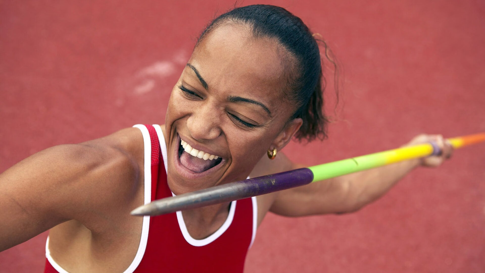 “中超联赛推广全民足球运动，引领新风尚”，2021中超主题